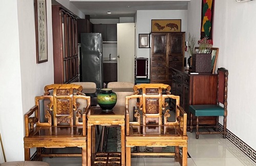 669 Ermita Apartment | Sunset Embassy Suites