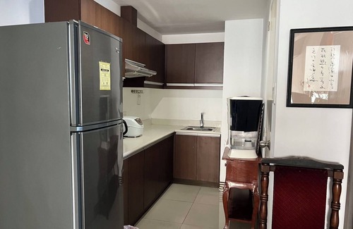 669 Ermita Apartment | Sunset Embassy Suites
