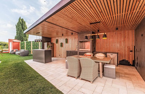 Alporchinhos House | Sunset Haven by Interhome