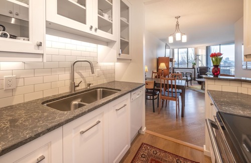 James Bay Condo | Sunset Haven - Study with Desk, Great City Views, Indoor Pool