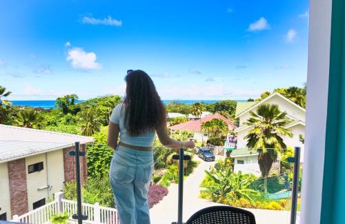 Beau Vallon Apartment | Sunset Haven Villa