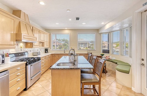 Saint Armands Key House | Sunset Heaven | On St Armands Circle Water Views, Private Heated Pool & Spa!