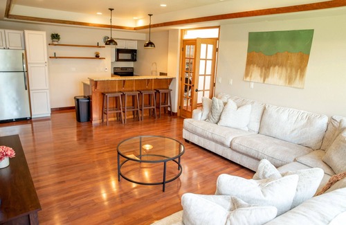 Hayden View Estates House | Sunset Hill - Hot Tub by the Lake