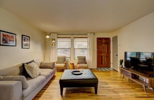 Sunset House | Sunset Home perfect for extended stays with fully fenced in yard, designated office, two living rooms, located across from Boise Foothills and close to Bogus Basin in Boise's North End