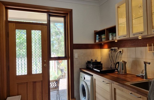 Norton Summit Villa | Sunset Hues-Enjoy Peace & Nature in lovely Adelaide Hills overlooking Adelaide