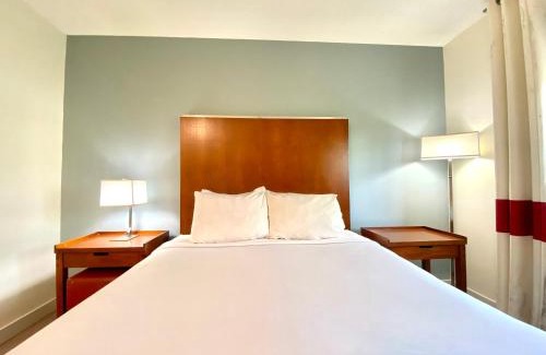 Esterhazy Hotel | Sunset Inn