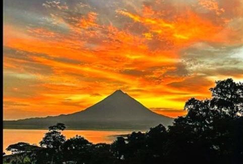 El Fosforo Bed & Breakfast | Sunset Inn