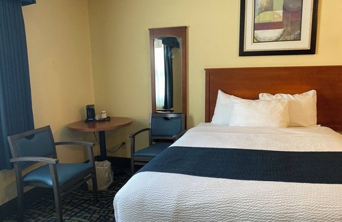 Kenora Hotel | Sunset Inn Kenora