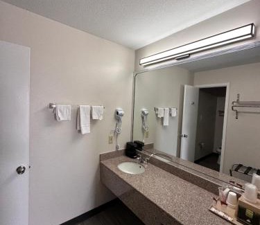 Brady Hotel | Sunset Inn
