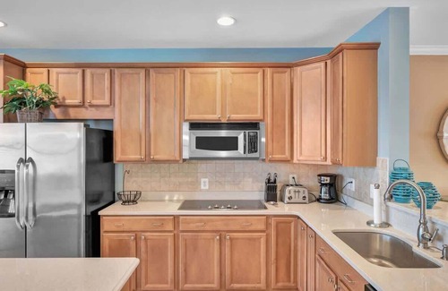 Sunset Island House | Sunset Island Resort 5BR 4BA Townhome w/Amenities