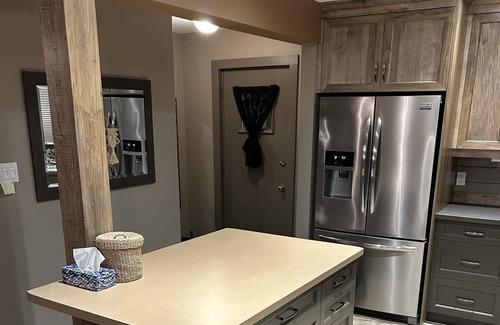 Grey Highlands Cottage | Sunset Lake Eugenia 3-Bedroom Four Season Cottage