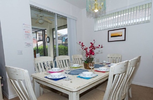 Sunset Lakes House | Sunset Lakes - Luxury pool home on Disney's doorstep!