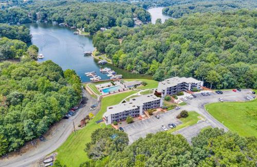 North Shore Apartment | Sunset Landing