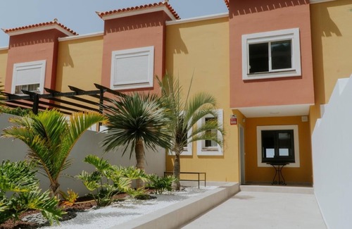 Costa Adeje Ski Chalet | Sunset Luxe - Jacuzzi, Sea View , Netflix