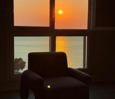 Shengjin Apartment | Sunset Luxe Penthouse