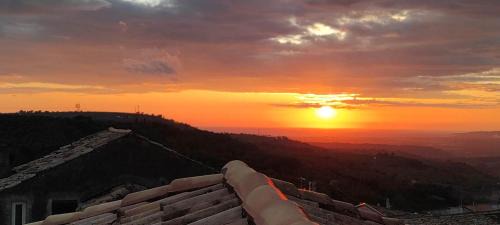 Maida House | Sunset Maida