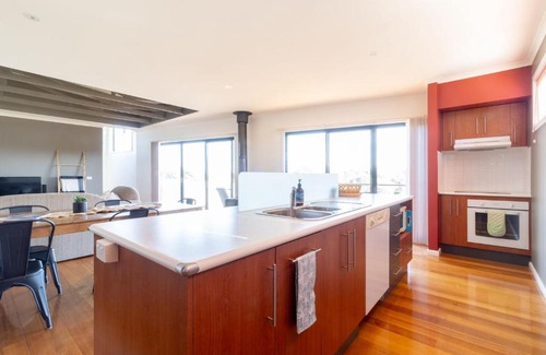 Sunset Strip House | Sunset Meadows
