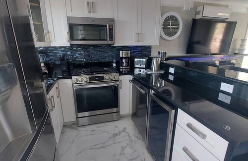 Vancouver South Apartment | Sunset Mews Luxurious 3 Bed Townhouse
