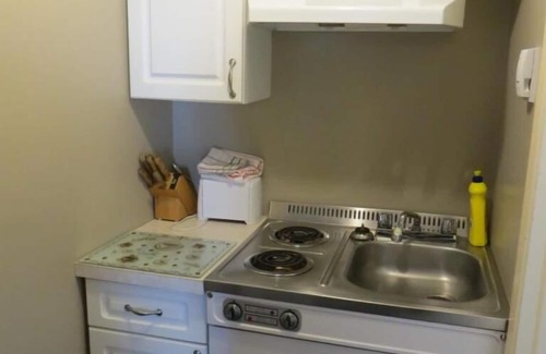 Fort Macleod Hotel | Sunset Motel