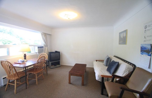 Port Alberni Hotel | Sunset Motel