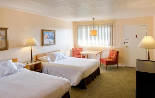 Moriarty Hotel | Sunset Motel Moriarty