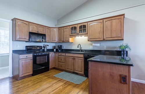 Sapphire House | Sunset Mountain Views From Back Deck & Sapphire Resort Amenities 1-Level 3BR/2BA