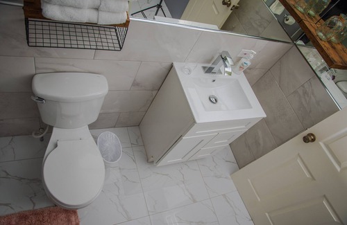 Hellshire Villa | Sunset Oasis: 3BR Portmore Gem