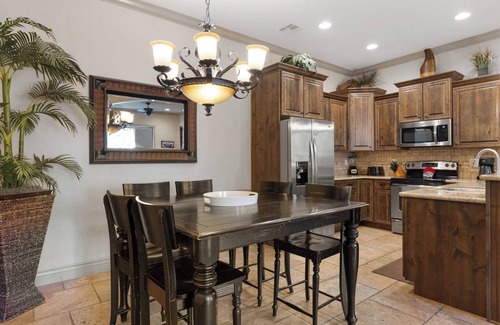 St. George Condo | Sunset Oasis | Desert & Mtn Views
