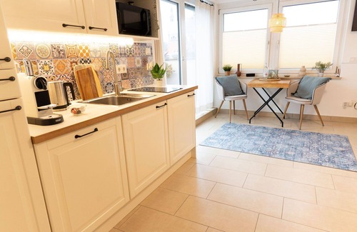 Wuerzburg Apartment | Sunset Oasis - Terrace, Free parking, Central, Near train station, WLAN