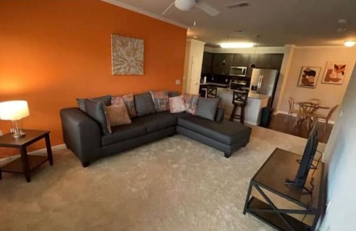 Huntcliff Apartment | Sunset Oasis