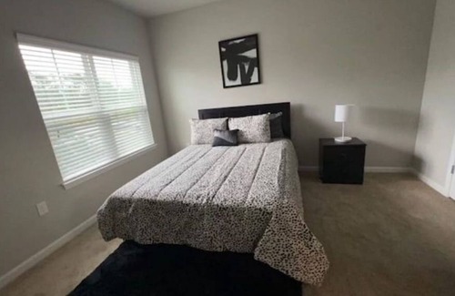 Huntcliff Apartment | Sunset Oasis