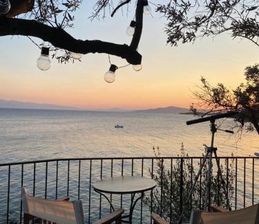 Kato Gatzea House | Sunset of Pelion