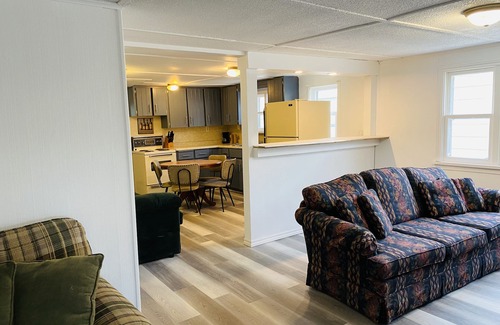 Sauble Beach Apartment | Sunset Paradise - Next to the beach with an amazing view!