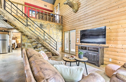 Sunset Cottage | Sunset Ranch w/Pool & Hot Tub on 29 Acres!