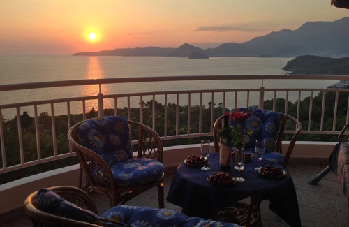 Krstac Apartment | SUNSET RESIDENCE - Luxury Penthouse Suite with Sea View