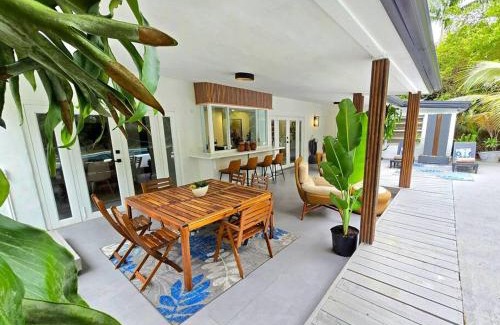 Sunset Villa | Sunset Retreat at Heart of Miami with pool