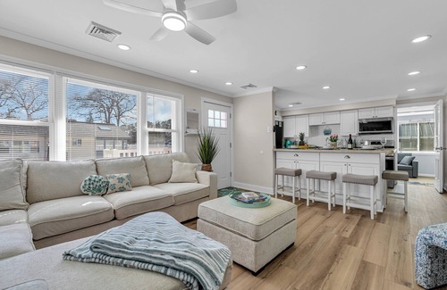 Ocean Gate House | Sunset Retreat! Huge Patio&GameRm! Walk to Beach!