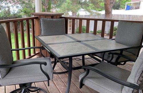 Pocatello House | Sunset Retreat w/room for everyone. Pet-Friendly!