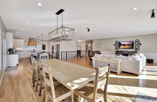 Seneca House | Sunset Ridge Lake Front Retreat