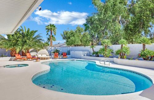 Royal Crest Rancheros House | Sunset Royale - The Ultimate Vegas Getaway