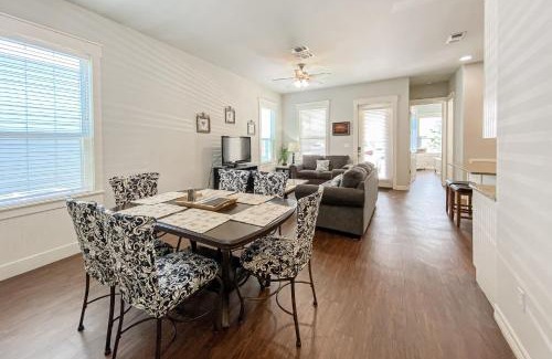 Sailhouse House | Sunset Sail