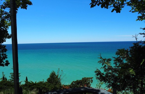 Frankfort House | Sunset Serenity - INCREDIBLE HOME ON BLUFF OVERLOOKING LAKE MICHIGAN!