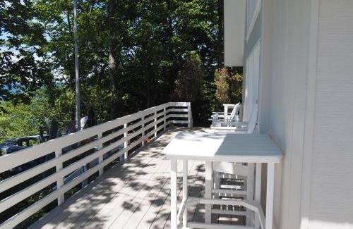 Frankfort House | Sunset Serenity - Incredible Home On Lake Bluff!
