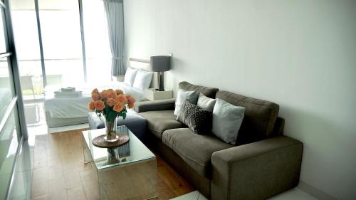 Na Chom Thian Apartment | Sunset Serenity Seaview Najomtien Pattaya
