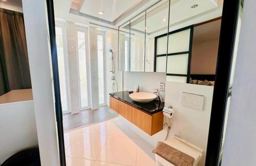 Na Chom Thian Apartment | Sunset Serenity Seaview Najomtien Pattaya