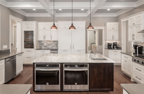 Bumpass House | Sunset Shores at Lake Anna: Gourmet Kitchen,300ft Shoreline, Hot Tub