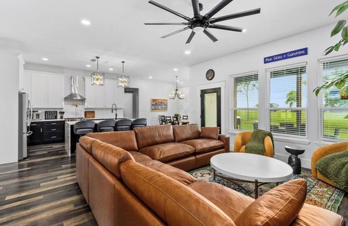 Mount Pleasant House | Sunset Shores Lake House - 4 BR