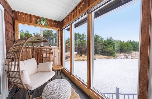 Ocean Park House | Sunset Shores - Ocean Front Family Retreat