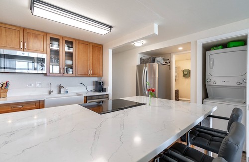 Mokuleia Condo | Sunset Shores - Waialua Oceanfront Retreat - 90 Day Rental