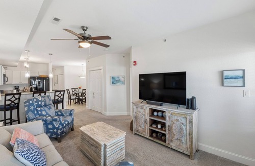 Nags Head Condo | Sunset Sound: Water Views, Shared Pool, Elevator